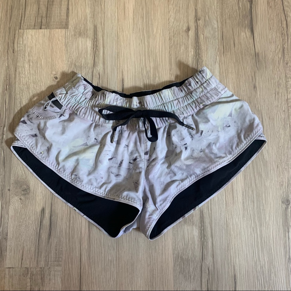 LULULEMON Reversible Women’s Size 4 Shorts